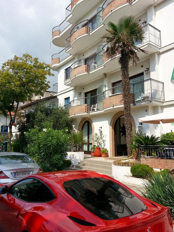 Ilios Residence Lido di Jesolo Exterior photo